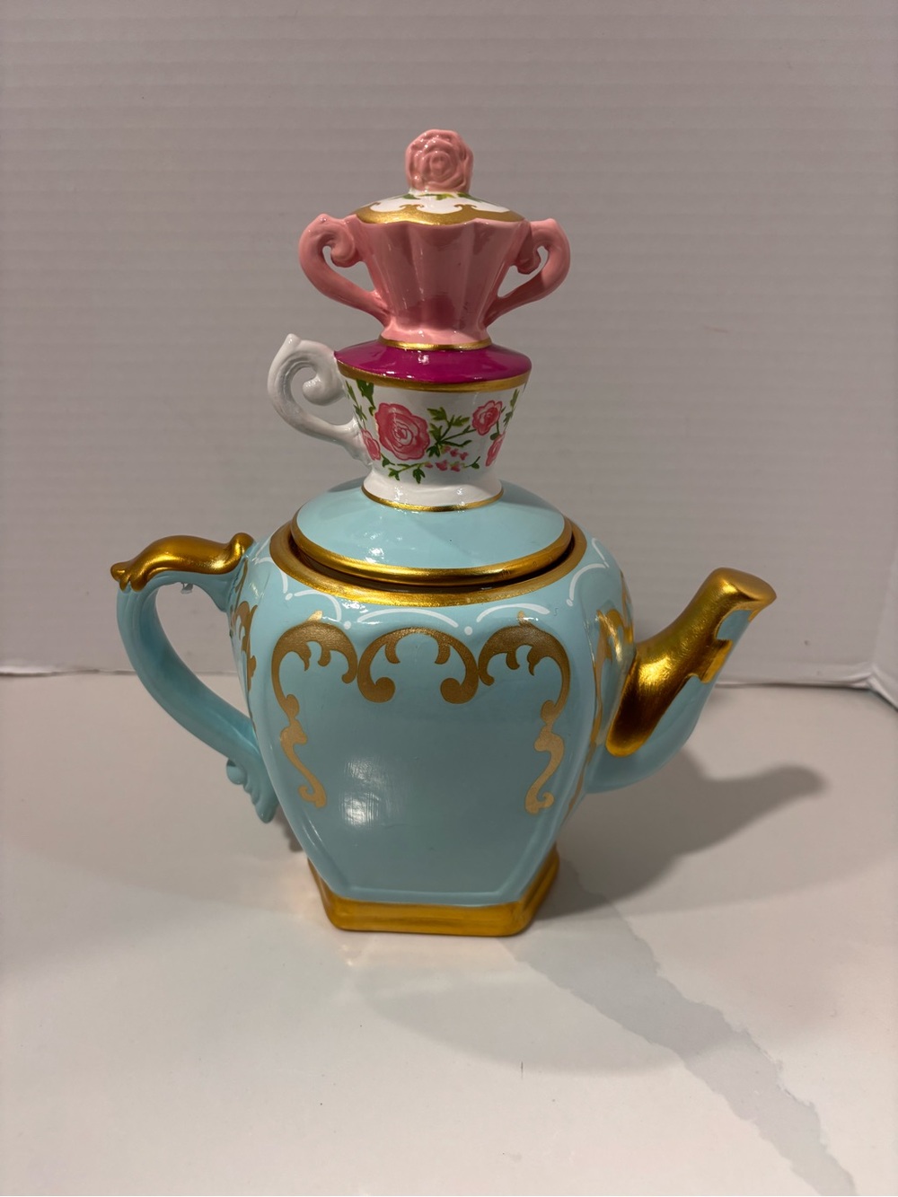 Disney Alice Through The Looking Glass Blue/Gold David’s Cookies Teapot Canister